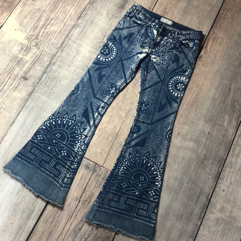 Free People size 27 ladies printed flare jeans